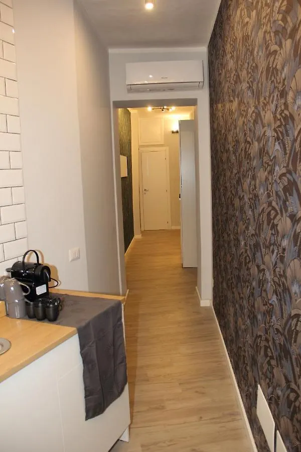 רומא Vite 99 Spanish Steps Room לינה וארוחת בוקר